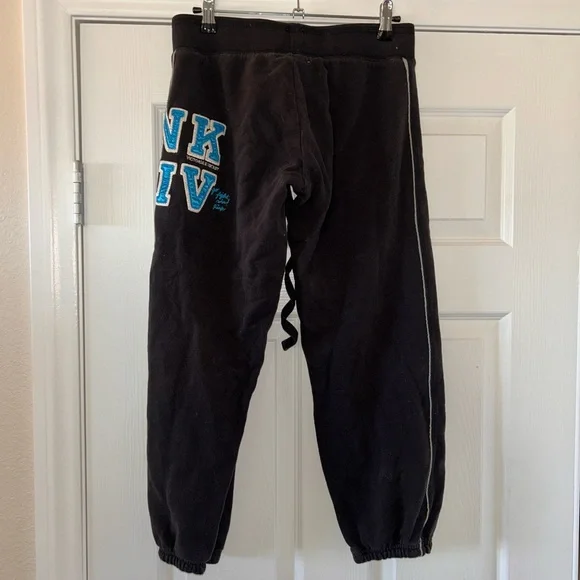 Victoria's Secret Pink Black Sweatpants - Picture 4 of 6